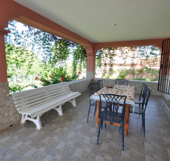 Продажа  отдельно стоящей виллы в Casares Playa