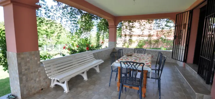 Продажа  отдельно стоящей виллы в Casares Playa 4