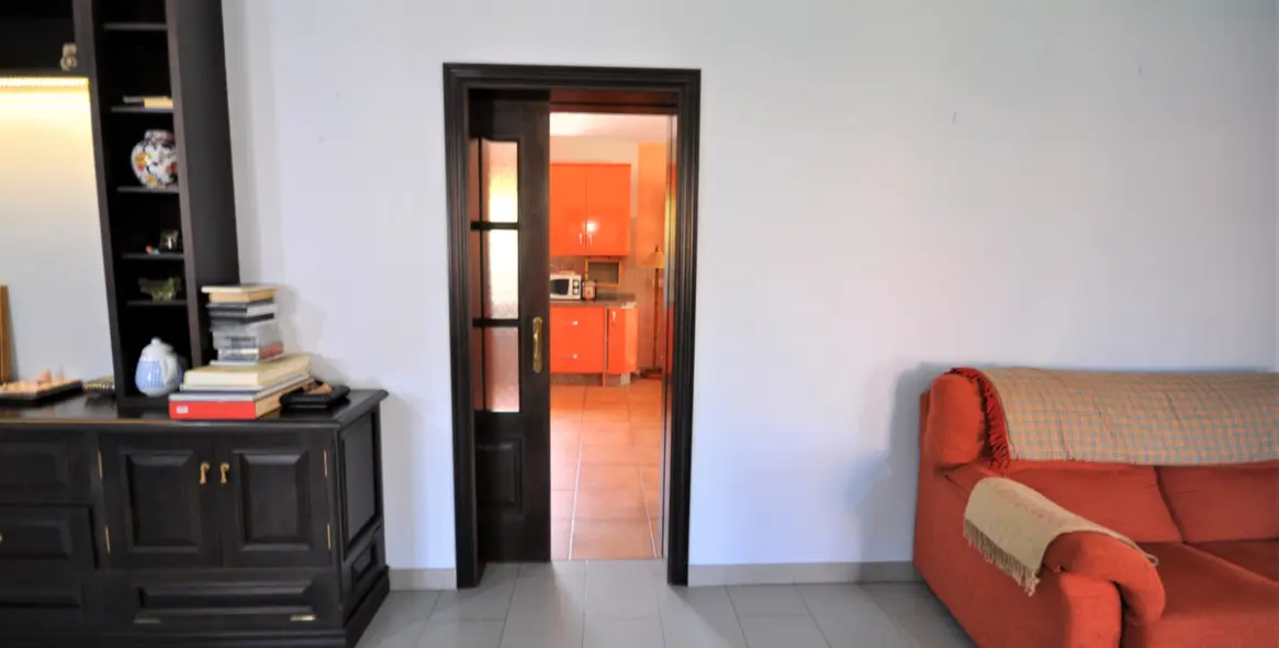 Продажа  отдельно стоящей виллы в Casares Playa 34