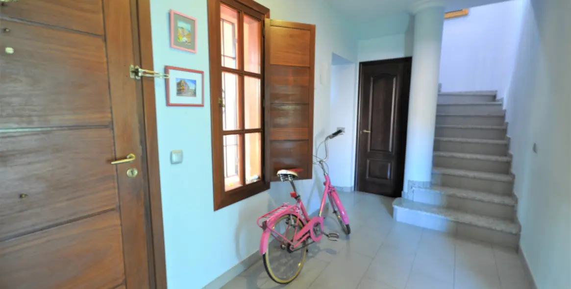 Продажа  отдельно стоящей виллы в Casares Playa 40