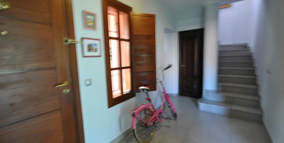 Продажа  отдельно стоящей виллы в Casares Playa 63