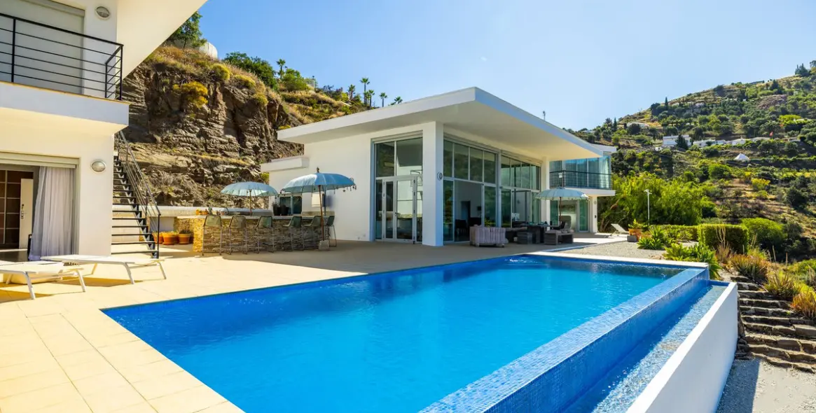 Venta de villa independiente en Costa del Sol East 1