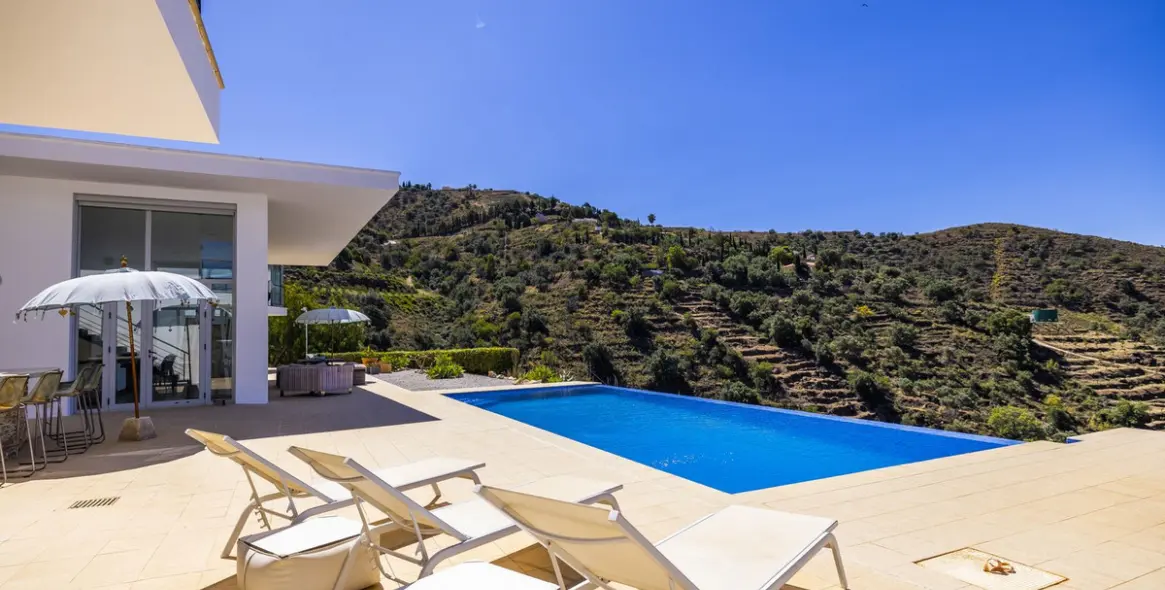 Venta de villa independiente en Costa del Sol East 6