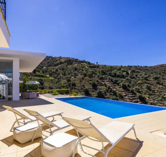 Villa independiente R4774087