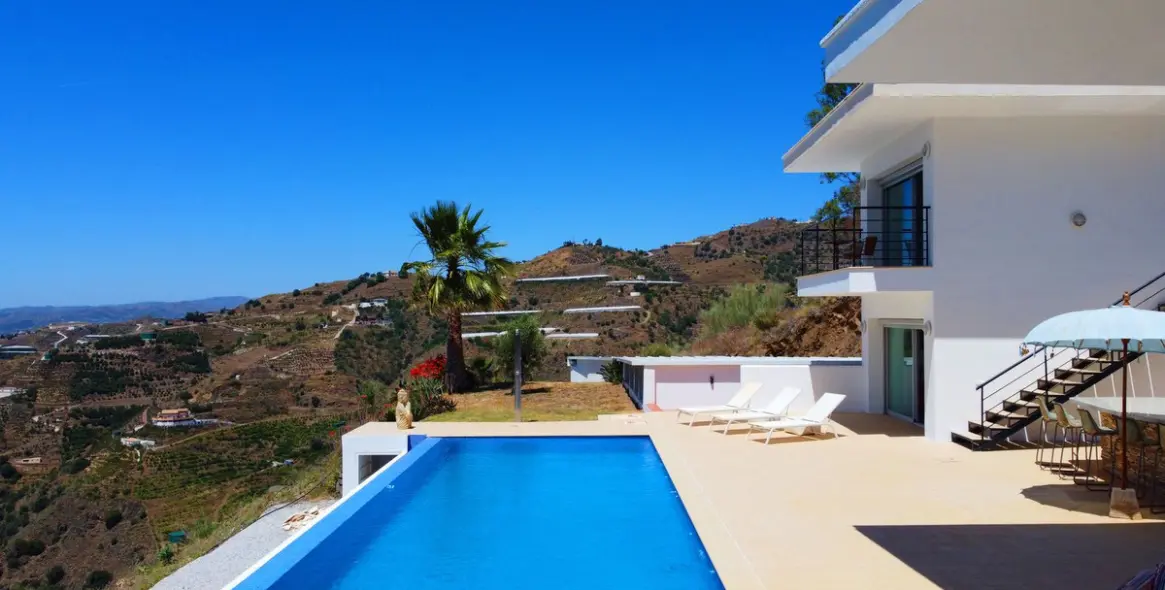 Venta de villa independiente en Costa del Sol East 7