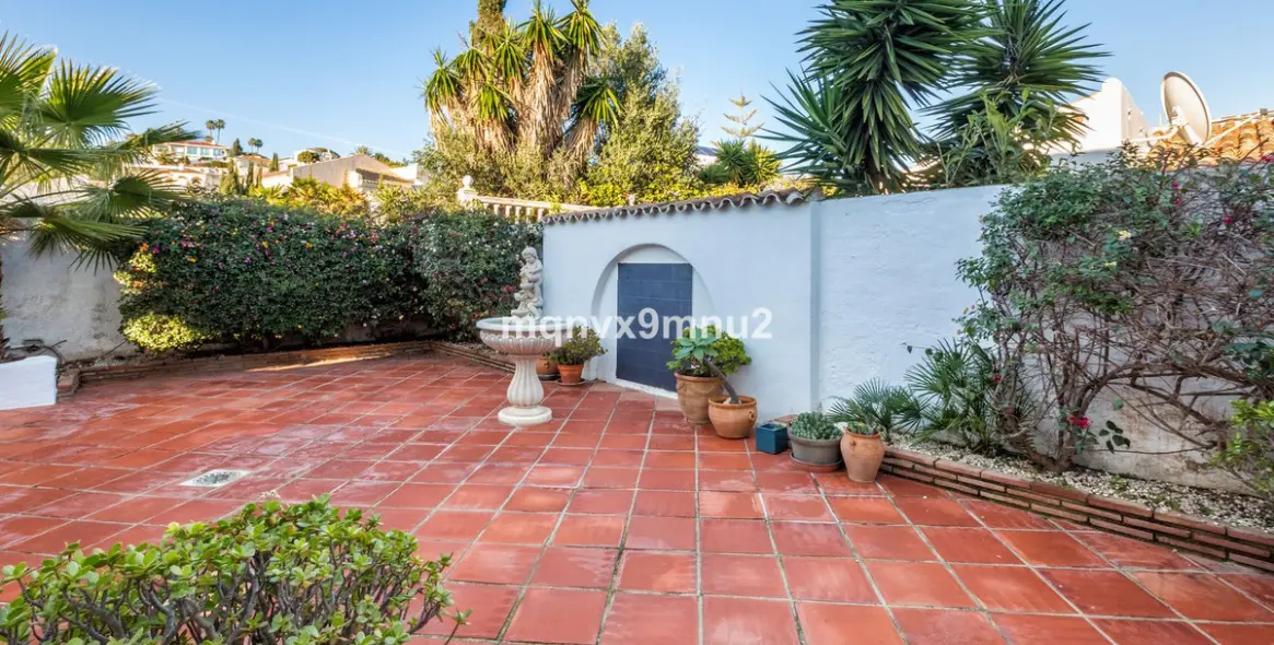 Venta de villa independiente en El Chaparral 8