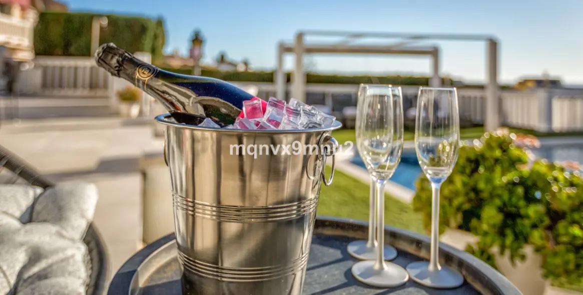 Venta de villa independiente en El Chaparral 18