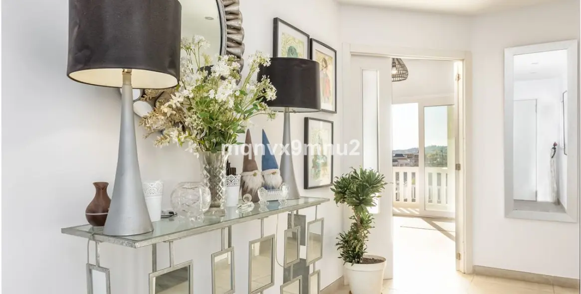 Продажа  отдельно стоящей виллы в El Chaparral 25