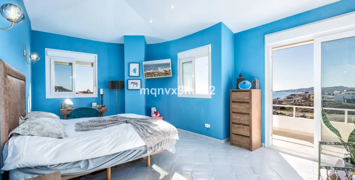 Продажа  отдельно стоящей виллы в El Chaparral 37