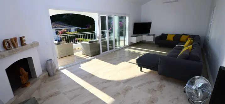 Продажа  отдельно стоящей виллы в Benalmadena 2