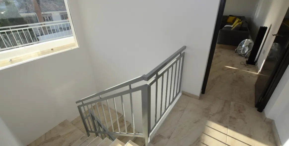 Продажа  отдельно стоящей виллы в Benalmadena 9