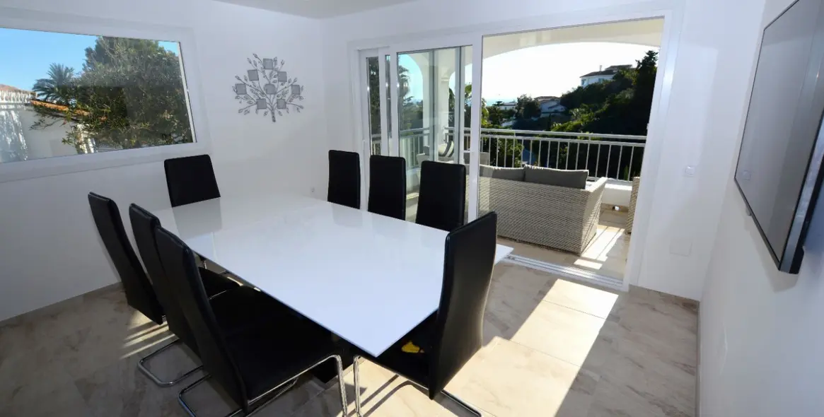 Продажа  отдельно стоящей виллы в Benalmadena 14