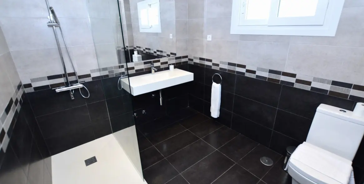 Продажа  отдельно стоящей виллы в Benalmadena 20