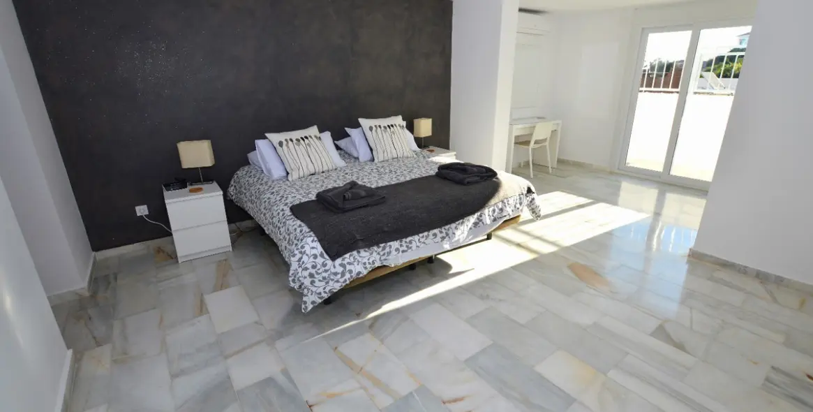 Продажа  отдельно стоящей виллы в Benalmadena 25