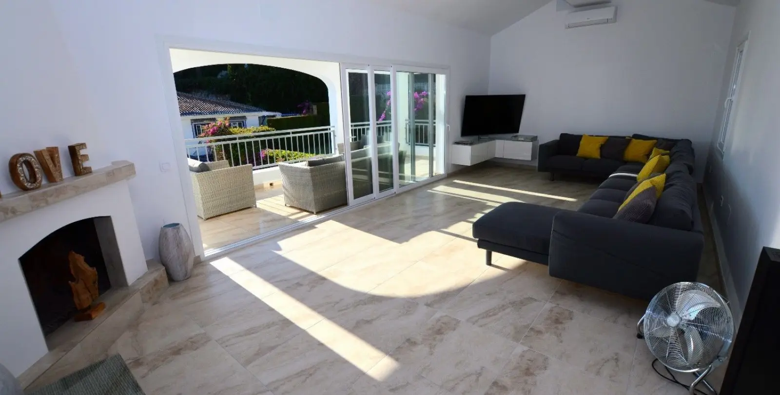 Продажа  отдельно стоящей виллы в Benalmadena 3