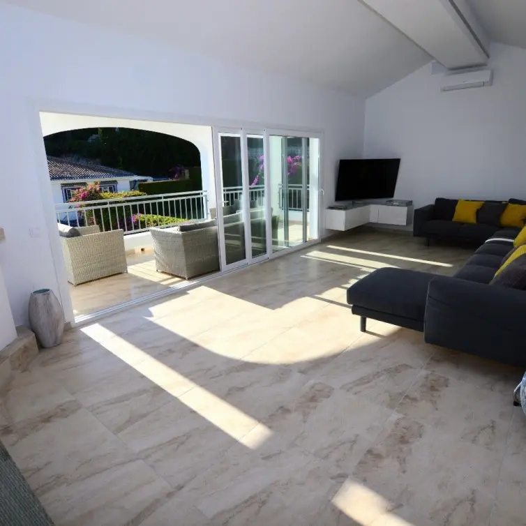 Sale of detached villa in Benalmadena