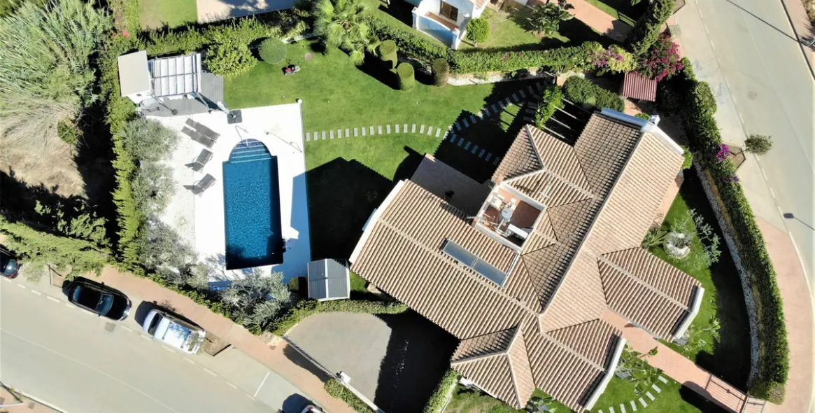 Venta de villa independiente en Cerros del Aguila 3