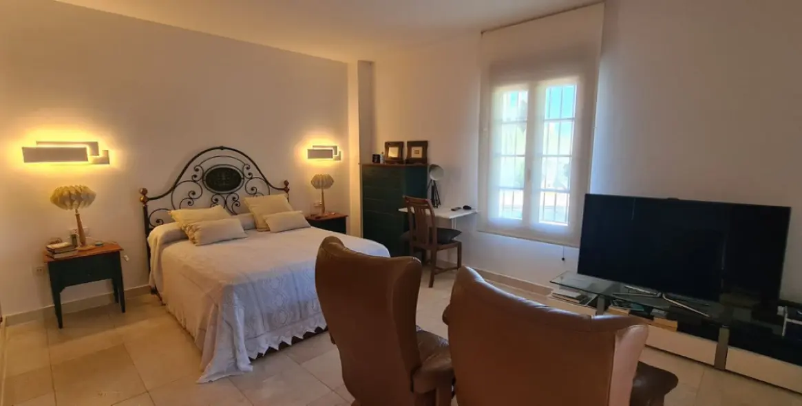 Venta de villa independiente en Cerros del Aguila 13