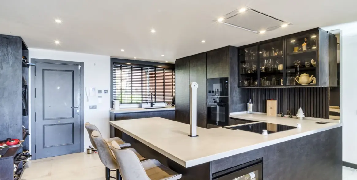 Продажа апартаментов на среднем этаже в Nueva Andalucía 3