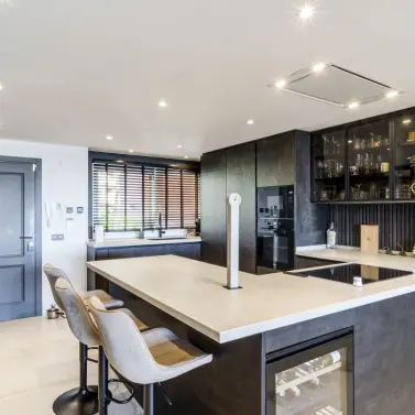 Venta de apartamento en planta media en Nueva Andalucía