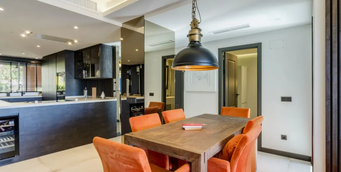 Продажа апартаментов на среднем этаже в Nueva Andalucía 5