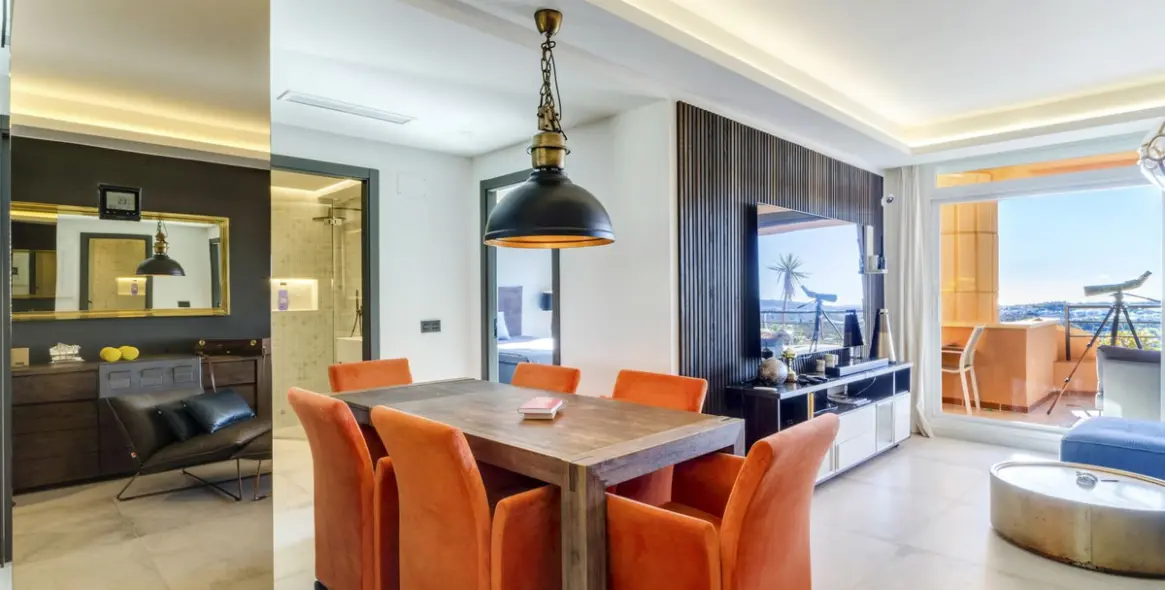 Продажа апартаментов на среднем этаже в Nueva Andalucía 8