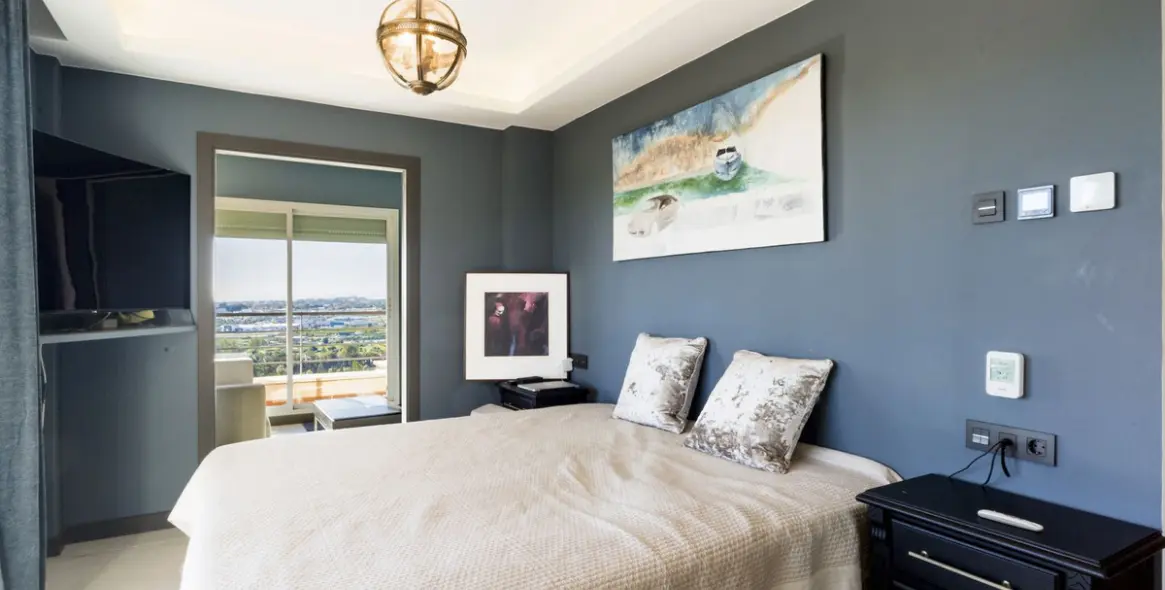 Продажа апартаментов на среднем этаже в Nueva Andalucía 17