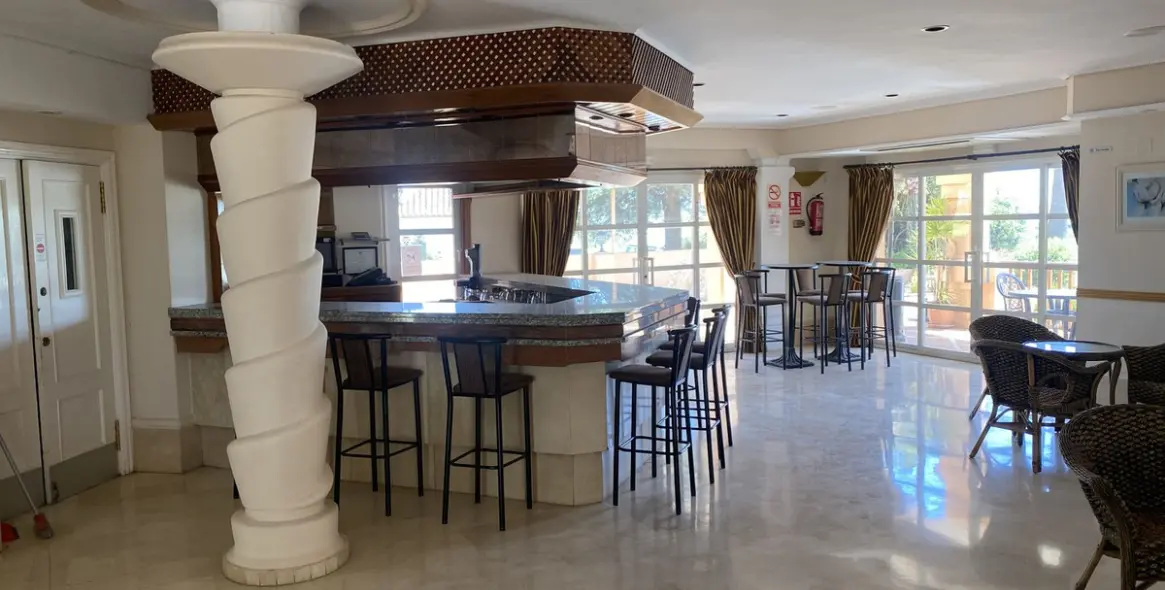 Venta de local comercial en Mijas Golf 9