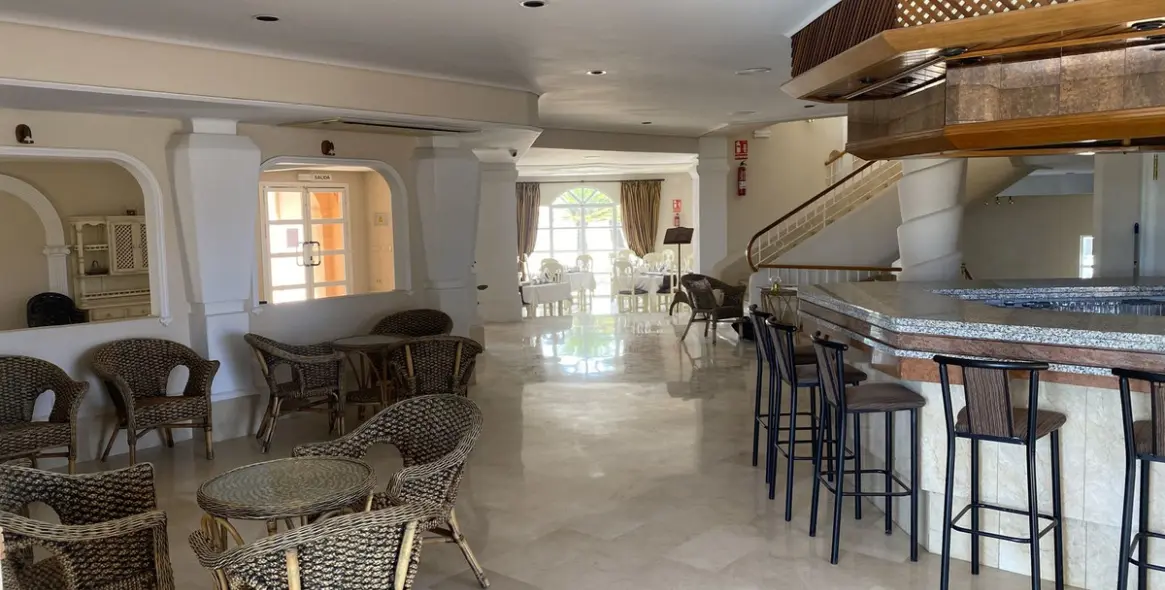 Venta de local comercial en Mijas Golf 10