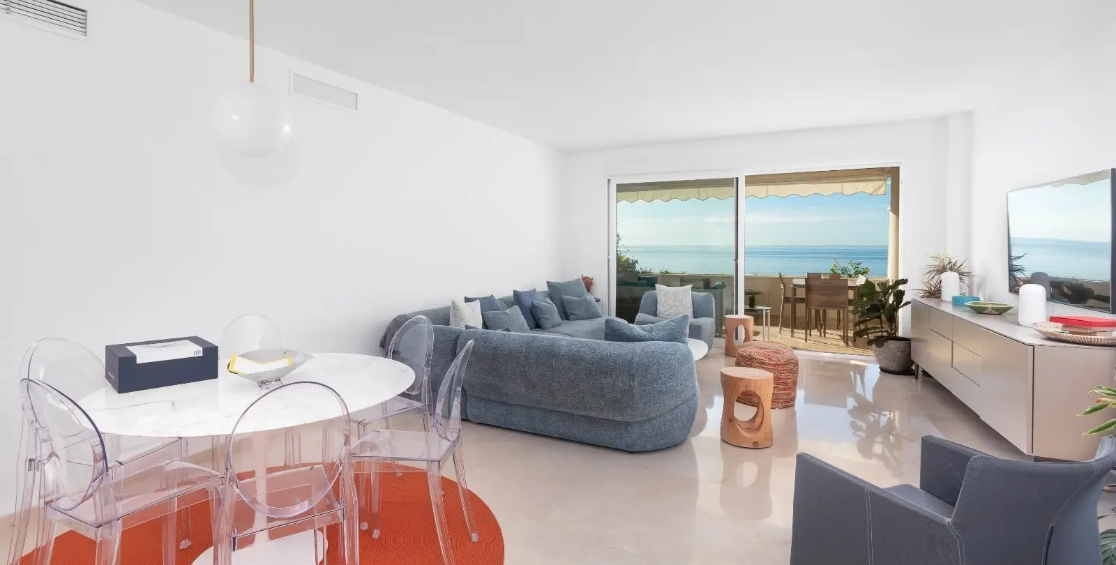 Sale of middle floor apartment in Estepona 8