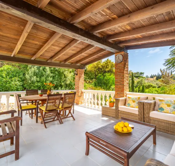 Продажа  отдельно стоящей виллы в El Rosario