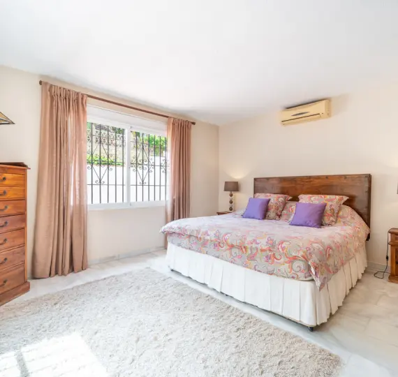 Продажа  отдельно стоящей виллы в El Rosario