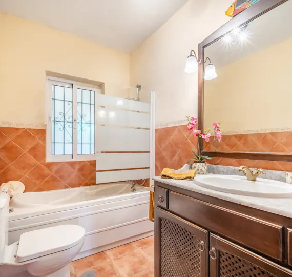 Продажа  отдельно стоящей виллы в El Rosario