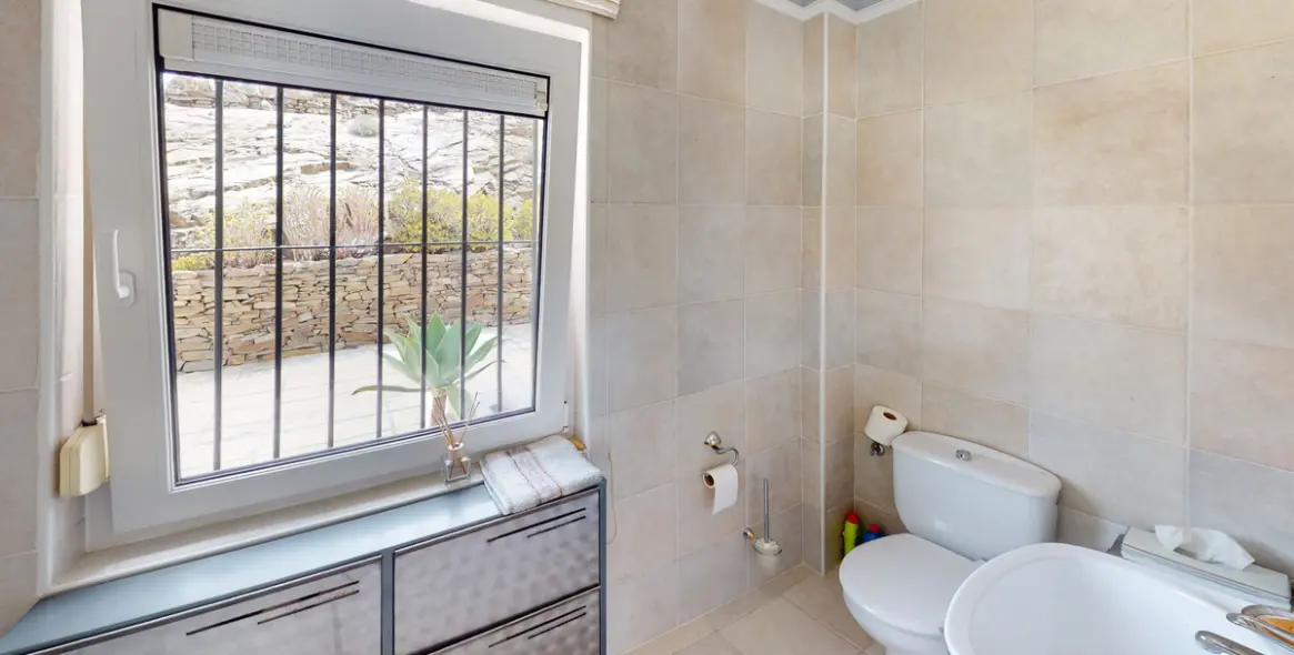 Venta de villa independiente en Costa del Sol East 8