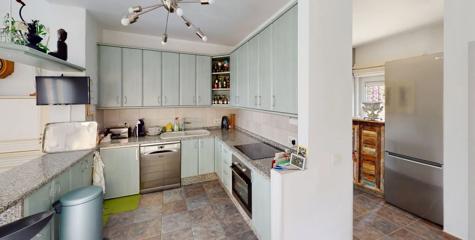 Venta de villa independiente en Sayalonga 11