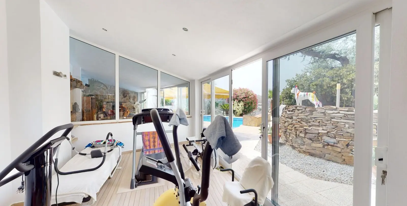 Venta de villa independiente en Sayalonga 47