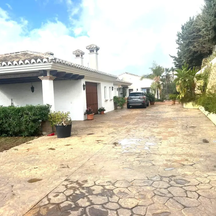 Sale of detached villa in Mijas