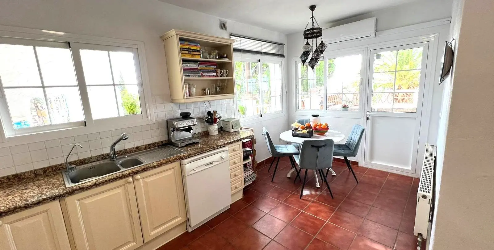 Sale of detached villa in Mijas 11