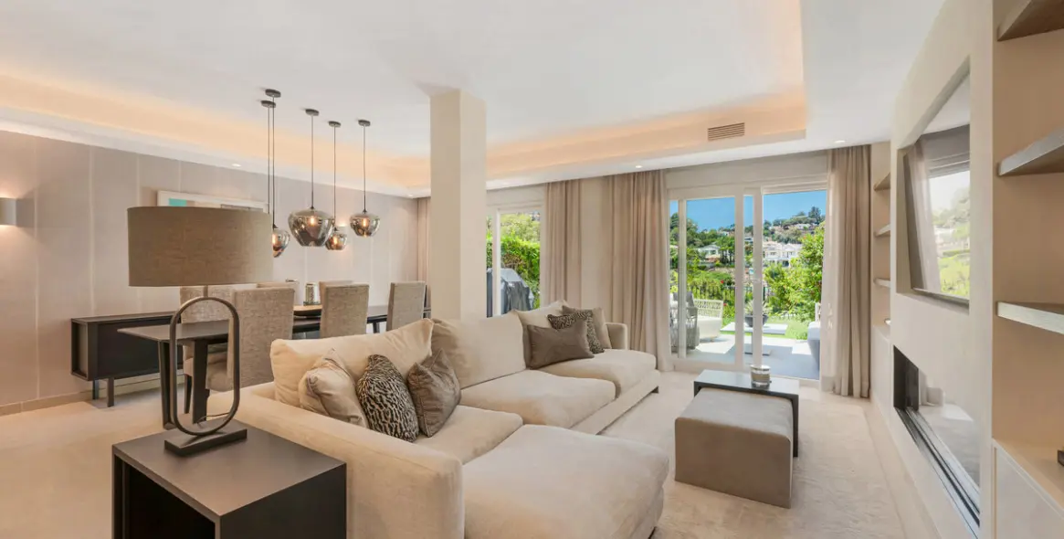 Sale of townhouse in La Quinta 5