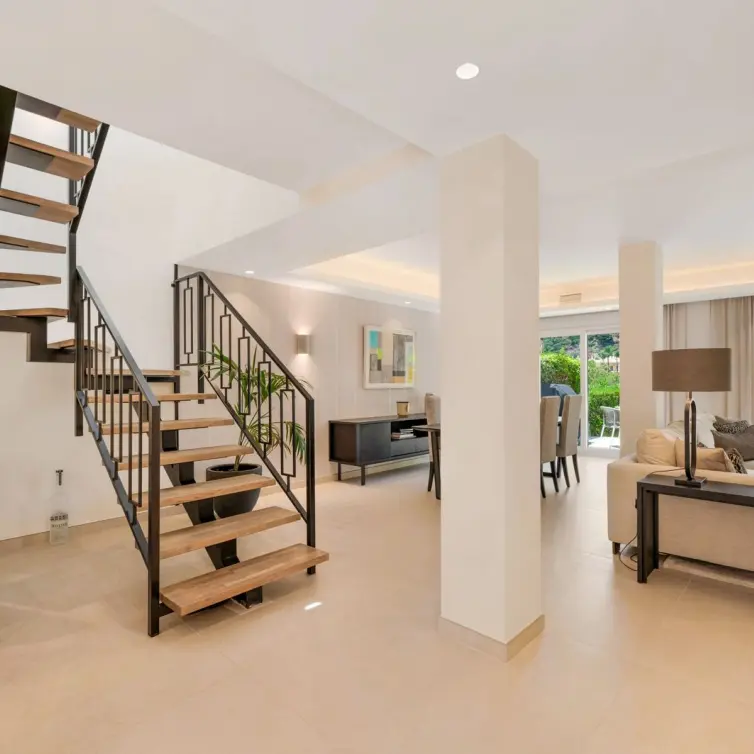 Sale of townhouse in La Quinta