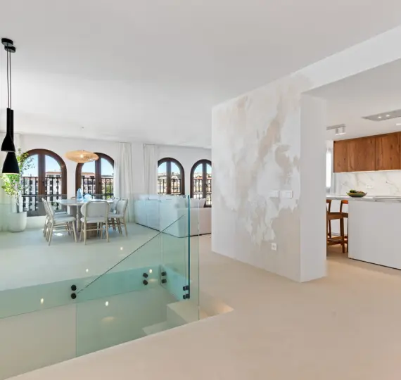 Sale of penthouse duplex in La Duquesa