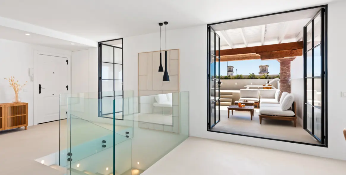 Sale of penthouse duplex in La Duquesa 3