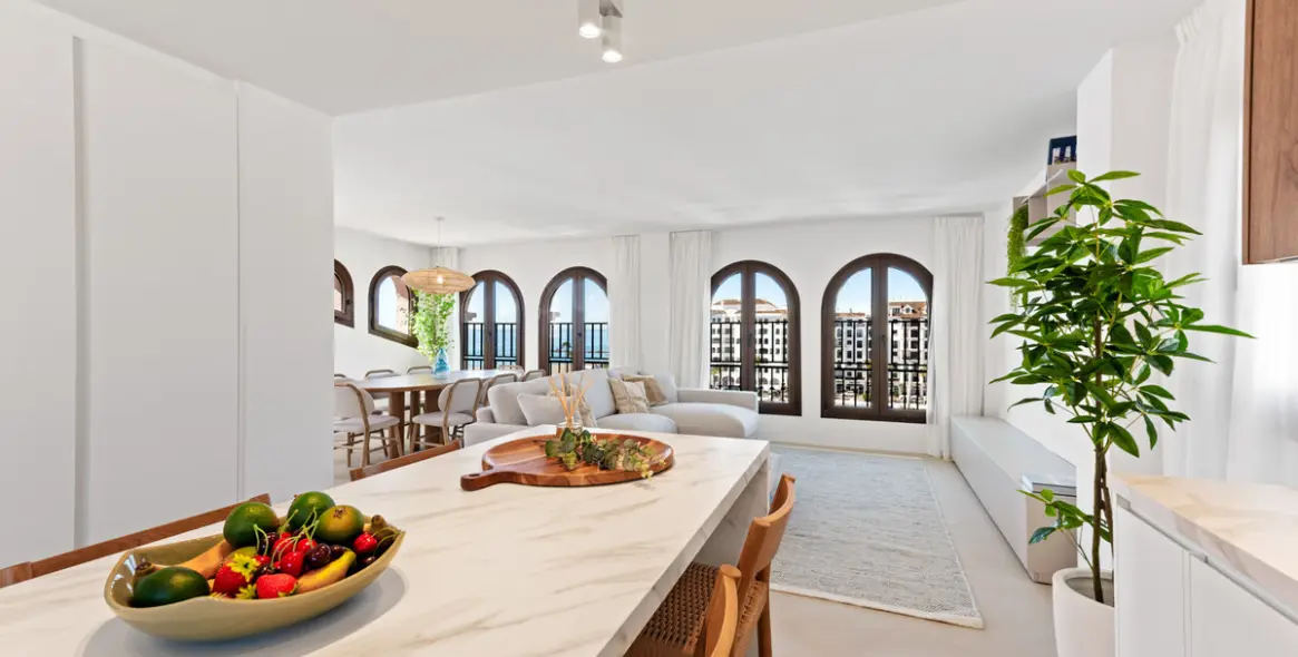 Sale of penthouse duplex in La Duquesa 7