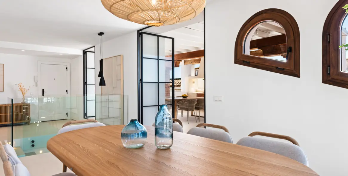 Sale of penthouse duplex in La Duquesa 8