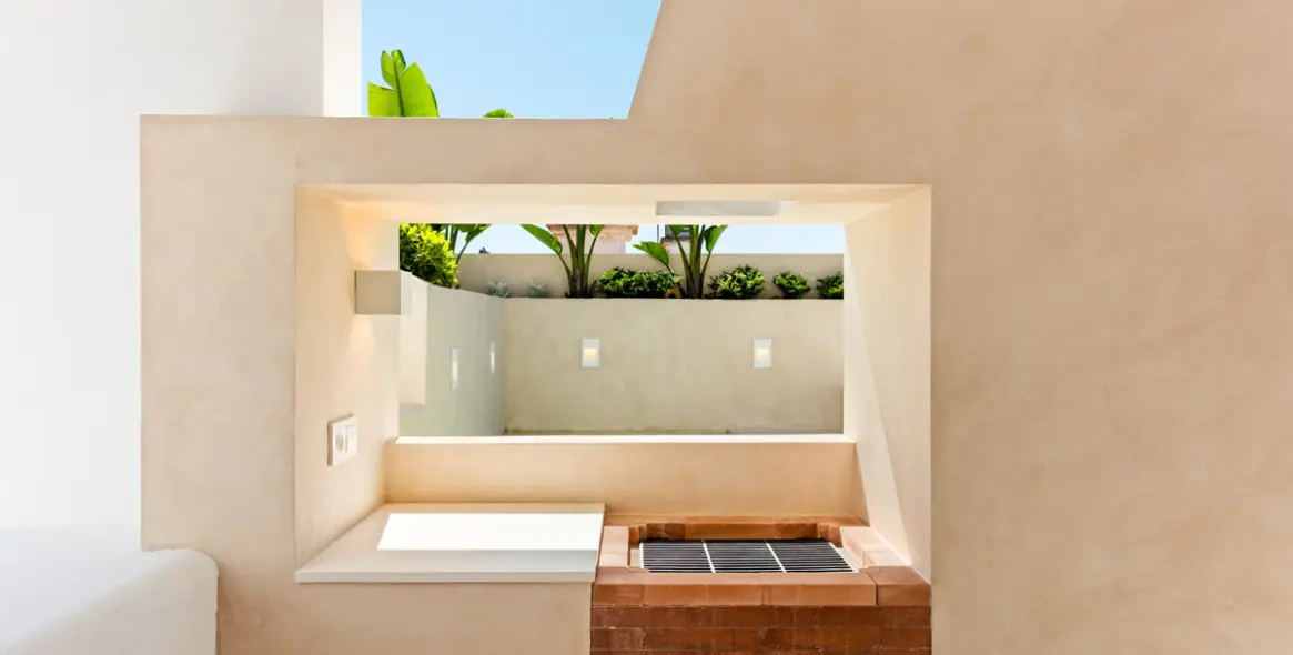 Sale of penthouse duplex in La Duquesa 15