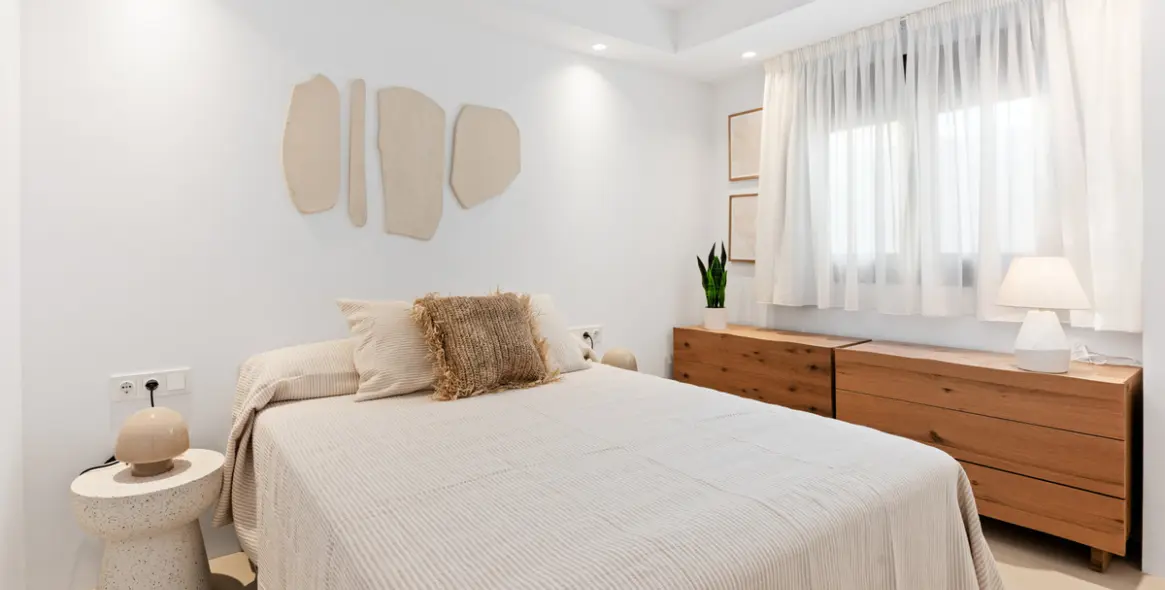 Sale of penthouse duplex in La Duquesa 30