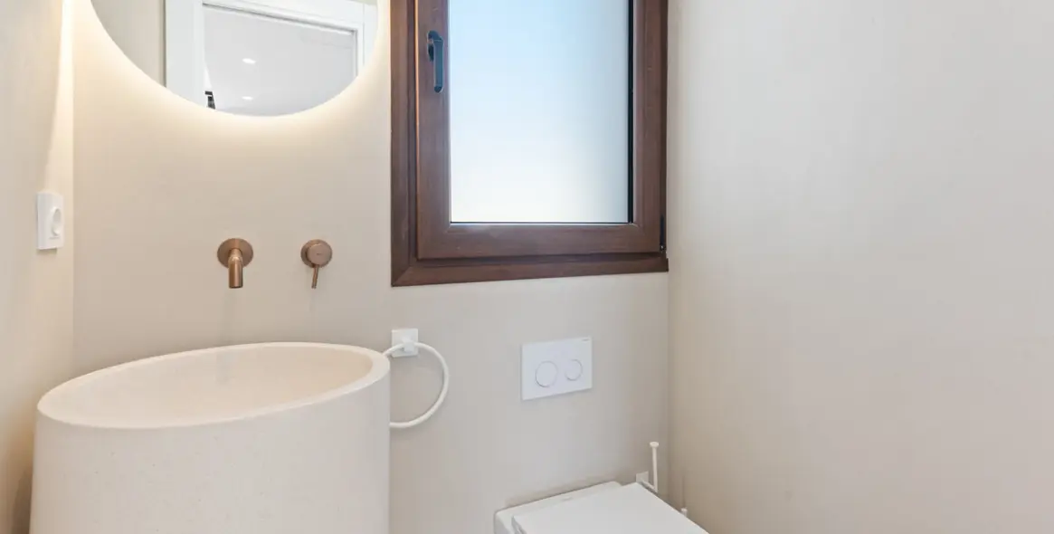 Sale of penthouse duplex in La Duquesa 31