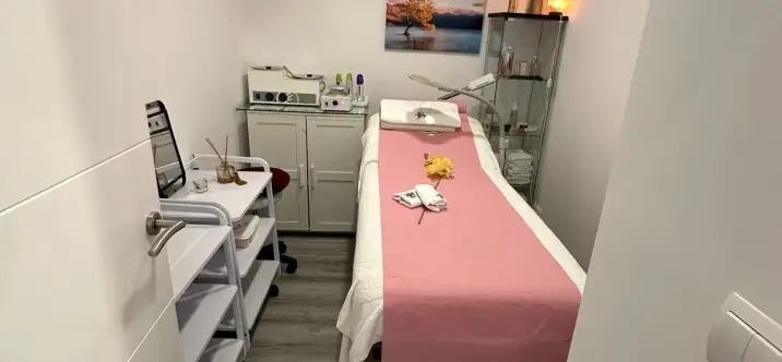 Venta de negocio en Puerto Banús 1