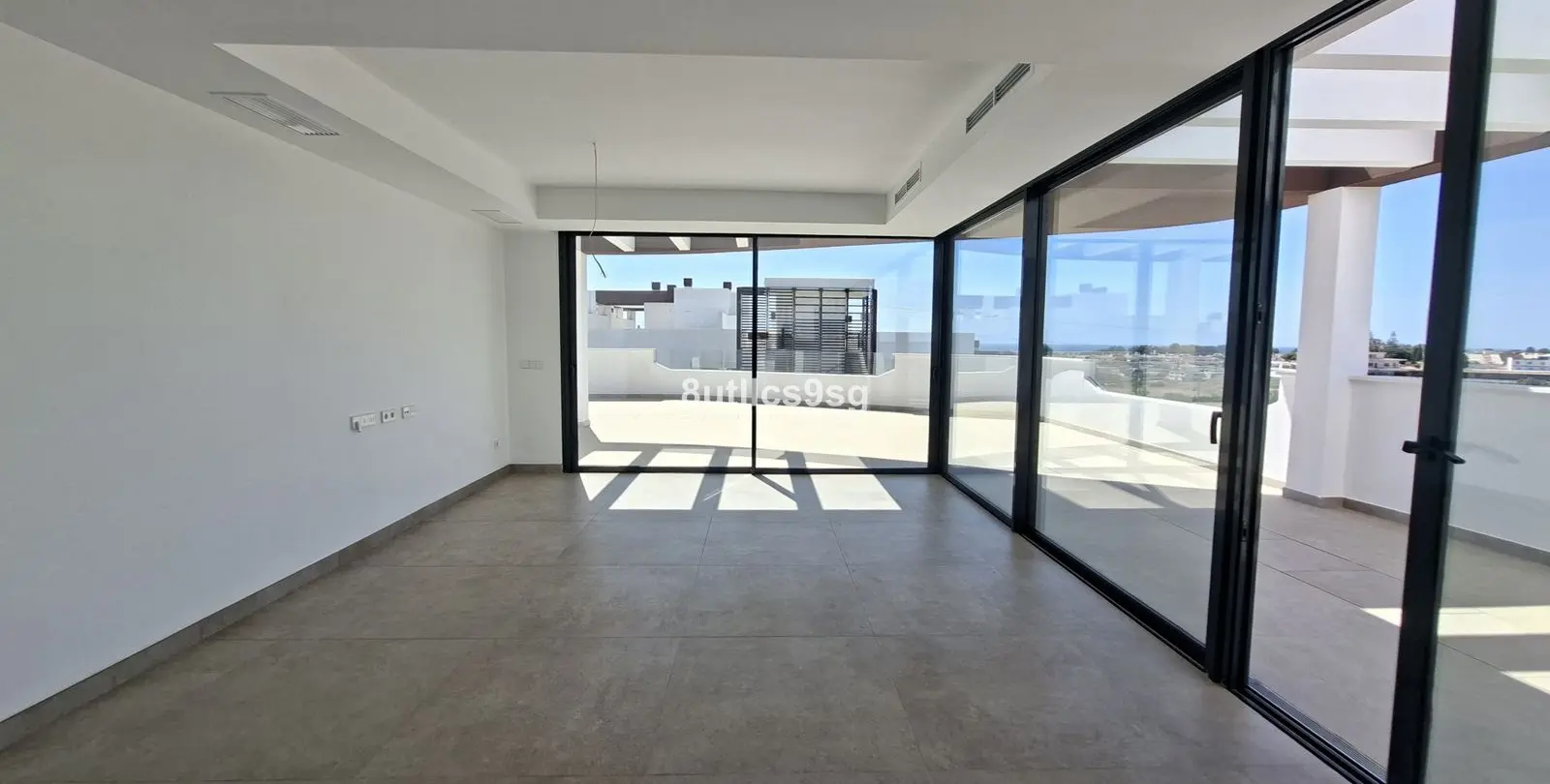 Продажа пентхауса в Estepona 8