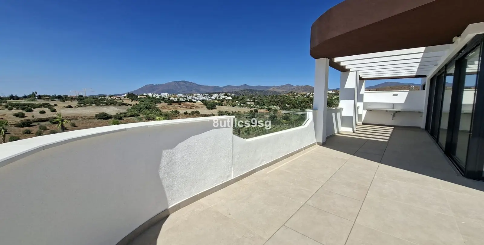 Продажа пентхауса в Estepona 17